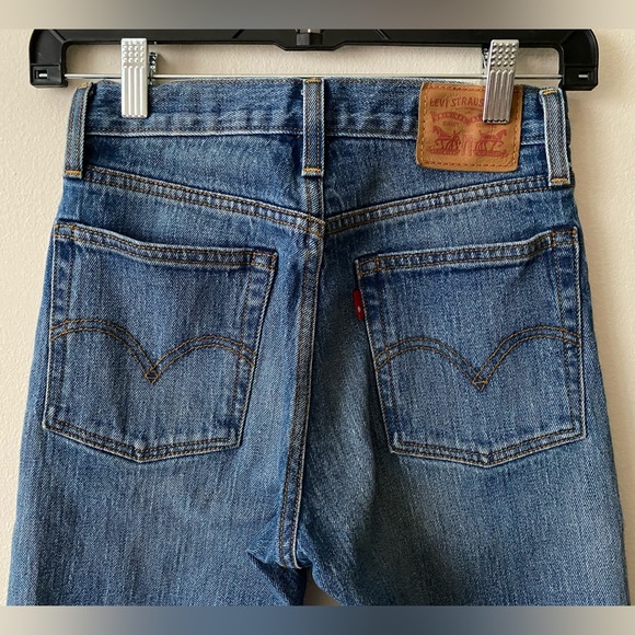 Levi's Wedgie Icon straight cropped jeans size 24 White Oak Cone Denim - Picture 5 of 8